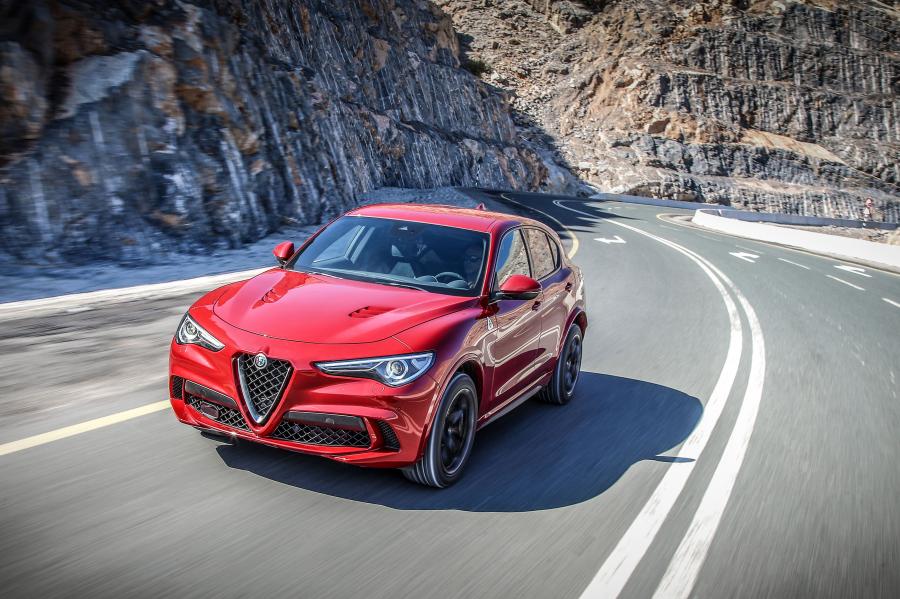  Alfa Romeo Stelvio Quadrifoglio (949) 2017 года  (WW) (фото 24 из 51)